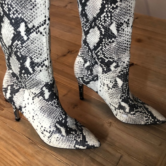 Steve Madden snakeskin like high boots - Picture 2 of 4
